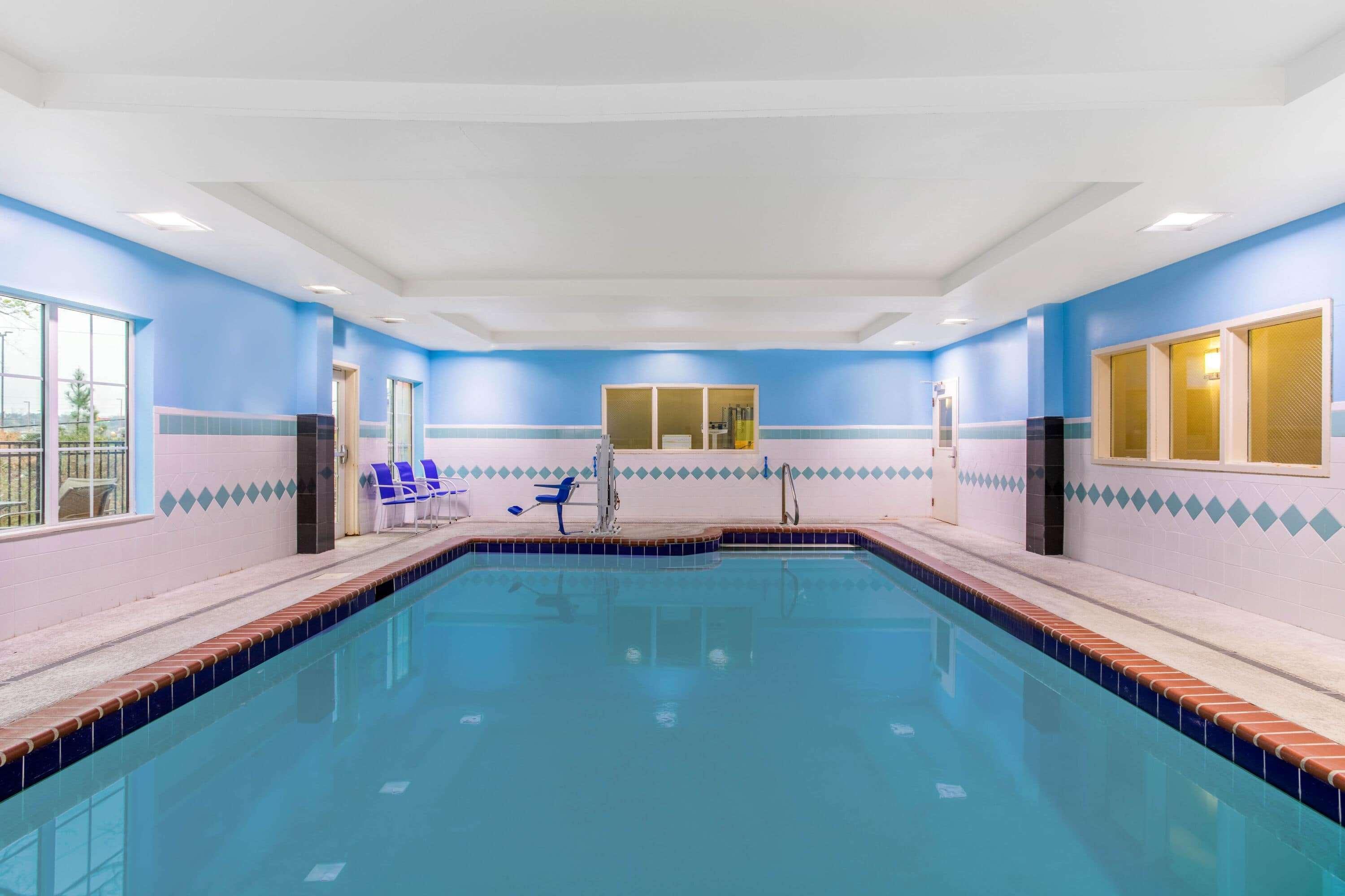 La Quinta Inn & Suites Fultondale Eksteriør bilde