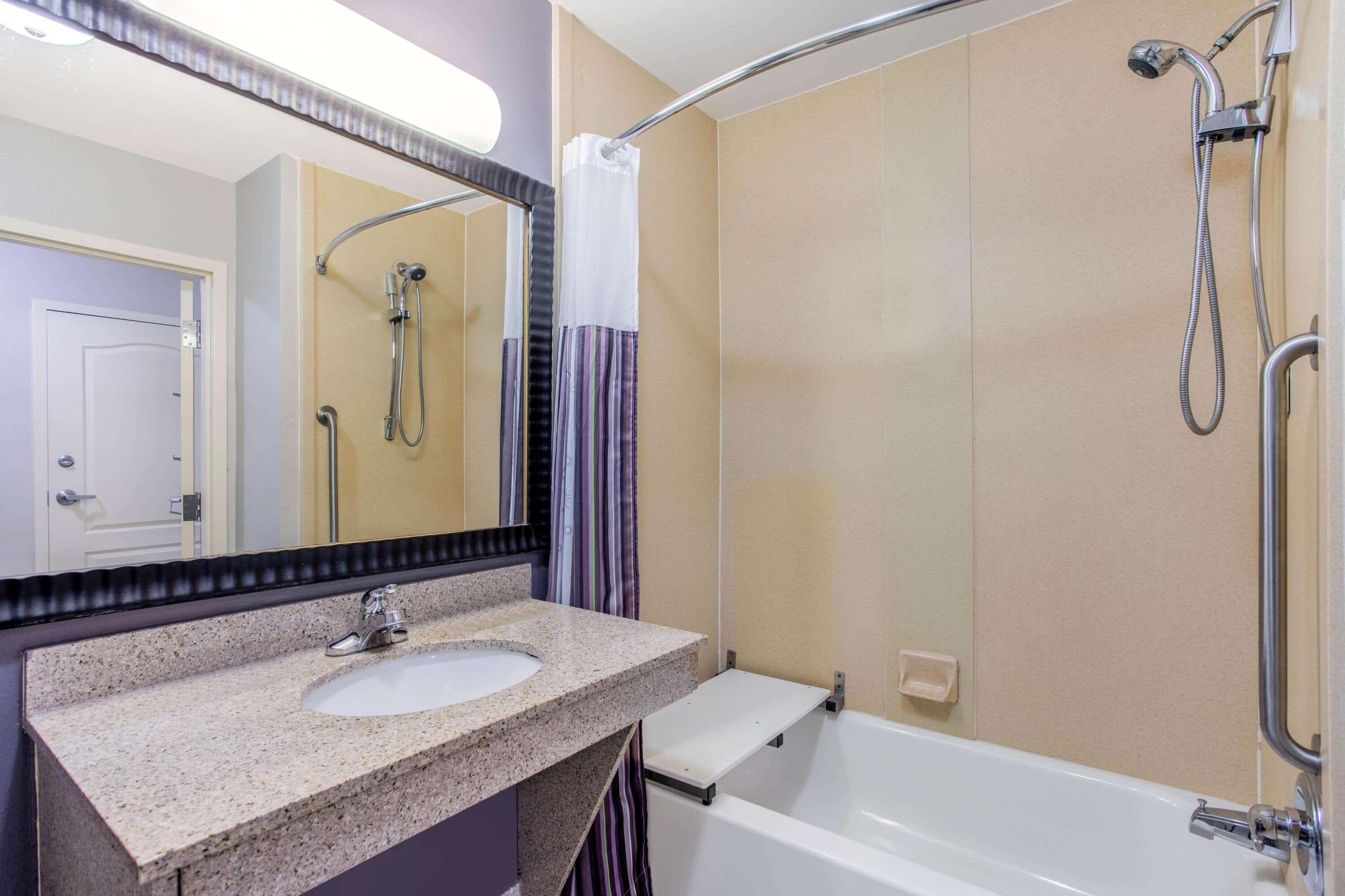 La Quinta Inn & Suites Fultondale Eksteriør bilde