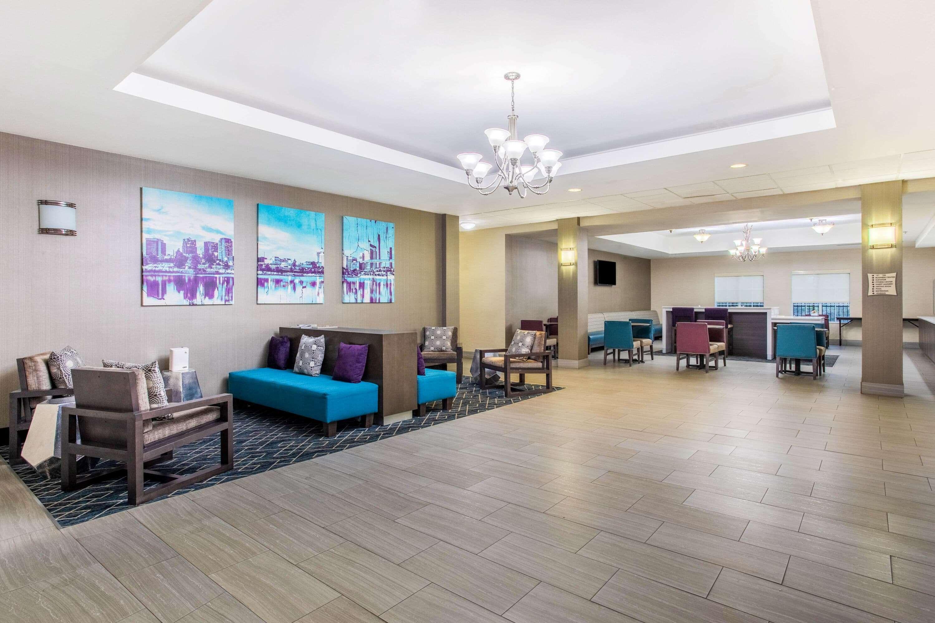 La Quinta Inn & Suites Fultondale Eksteriør bilde